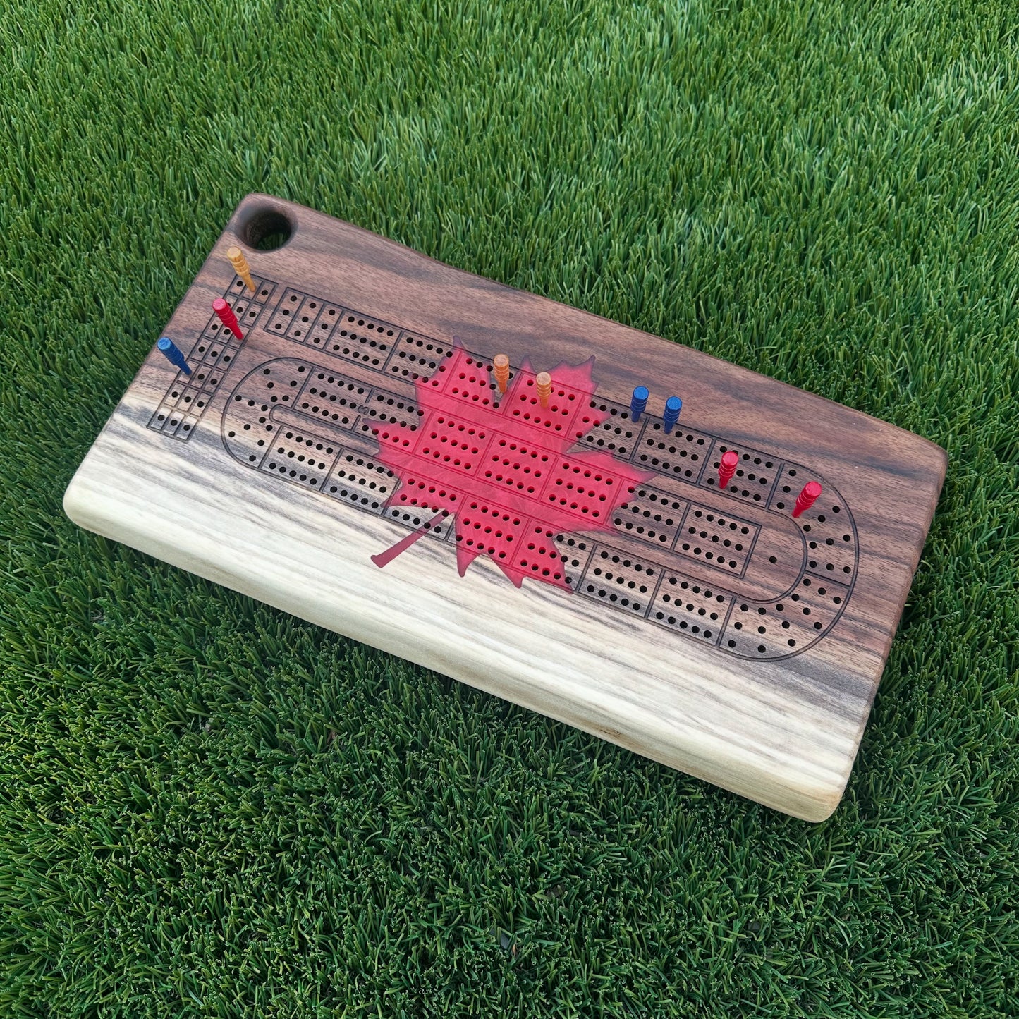 Maple Leaf Cribbage Board